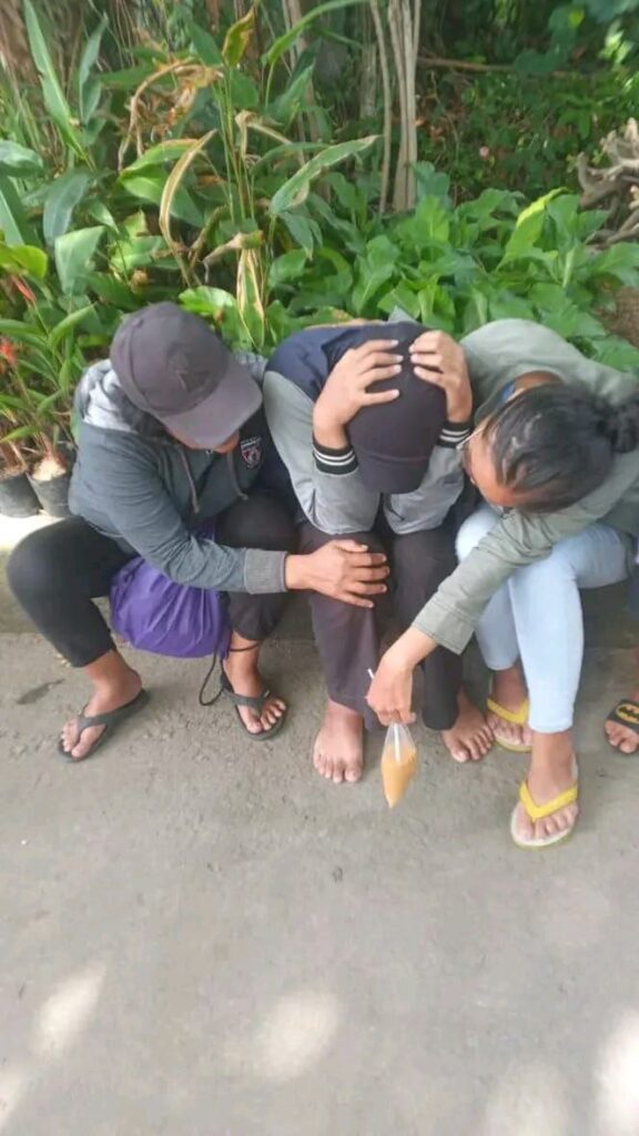 Pelaku Yang Ingin Melompat